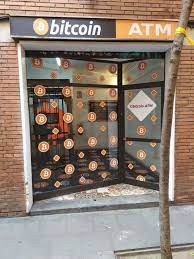 A customer uses a bitcoin atm in barcelona, spain on feb. Bitcoin Atm In Barcelona Shitcoins Club