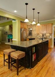 We have lots of kitchen color ideas with maple cabinets for people to optfor. 8 Most Excellent Kitchen Paint Colors With Maple Cabinets Combinations You Must Know Aprylann