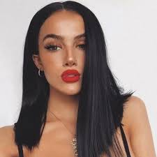 Classic Red Lipstick Look For Christmas Min Red Lips Makeup Look Red Lipstick Looks Red Dress Makeup