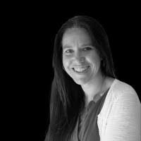 Lisa Herrick's Instagram, Twitter & Facebook