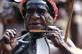 Secara populasi, suku ini juga yang terbesar di papua. 11 Alat Musik Papua Lengkap Beserta Penjelasan Gambar Dan Mitos