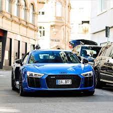 Looks Like A Splendid Monday Nice Black Audi Rings Accent Audi R8 Picture Jn Mnn Oooo Audidriven What Else Au Audi Dream Cars Classic Cars