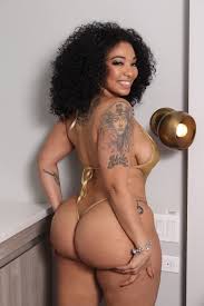 Chelas Way Sexy Ass Ladies - Prime Curves