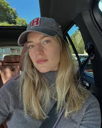 A very rare selfie (these days) to start my photo dump. Love early days of  Spring, sunset ferry rides and of course Gigi 💕✨