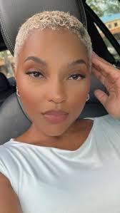 Tawanna Young (youngblingty)