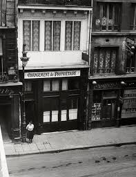 Brassai Changement De Proprietaire Une Maison Close Rue Des Lombards Paris Vers 1932 Brassai French Photographers Paris Nightlife