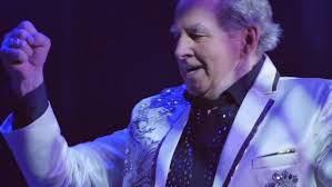 Sydney Devine live performance at Falkirk town hall 2018