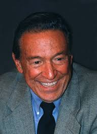 Chris wallace is an american journalist. Mike Wallace Wikipedia