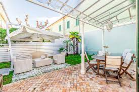 Villetta Delizia Marina Di Pietrasanta Tuscany Villetta In Vendita A Marina Di Pietrasanta Con Giardino E Posto Auto A Soli 100 Met Villa Toscana Giardino