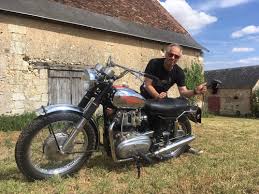 La Moto De La Semaine Royal Enfield 750 Interceptor Lamotoclassic Com