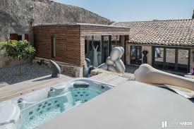 Un Spa Pour Sublimer Une Extension Spa Extension Bois Agrandissement Terrasse Extension Maison Maison Habitat