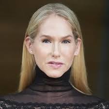 Debra Mccabe's Instagram, Twitter & Facebook