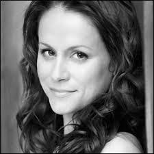 Elaine Glover's Instagram, Twitter & Facebook