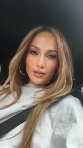 Jiggy Woogie Dance Challenge by Jennifer Lopez Lookalike