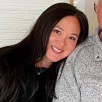 Marisa Roche's Instagram, Twitter & Facebook