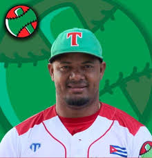 Juan Carlos Arencibia. Sancti Spíritus o Pinar? Mucho se ha debatido  recientemente sobre el infilder pinareño Juan Carlos Arencibia, ya que  algunas noticias han afirmado el interés del jugador dé abandonar a