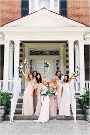 Fun Filled Outdoor Wedding Photography At Ravenswood Mansion In Brentwood Tn Sara Lane Stevie Outdoor Wedding Photography Nashville Wedding Photographers Outdoor Wedding
