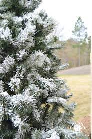 How To Flock A Christmas Tree Kelley Nan Flocked Christmas Trees Fake Christmas Trees Christmas Tree With Snow