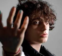 San giovanni rotondo is the name of a town and comune in the province of foggia and region of apulia, in southern italy. Sangiovanni Stella Della Musica Con Un Passato Turbolento