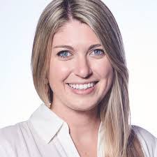 Ariel Barlow's Instagram, Twitter & Facebook