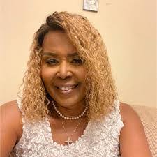 Rhonda Hausman's Instagram, Twitter & Facebook