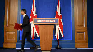 images?q=tbn:ANd9GcSR_2sEYufi6GmvhcxGuU4lg7vGlfvG8A_HfQ&s