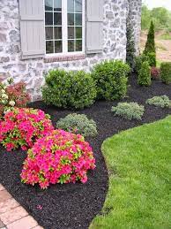 Beside the concrete paths in the garden, plant beautiful grass and flower beds. 30 Beautiful Backyard Landscaping Design Ideas Front Yard Landscaping Design Front Yard Landscaping Front Yard Garden