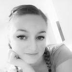 Krystal Schafer's Instagram, Twitter & Facebook