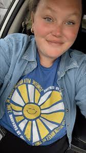 Tracey Bowler's Instagram, Twitter & Facebook