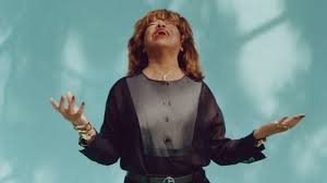 Родилась 26 ноября 1939 года в натбуше, теннесси (сша). Tina Turner Is Having The Time Of Her Life The New York Times