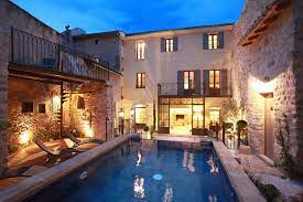 See reviews and pricing for the 2015 vintage. Les Remparts Updated 2021 Prices B B Reviews And Photos Beaumes De Venise France Tripadvisor