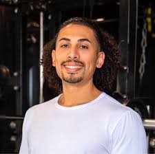 50 pounds lighter 💪🏾 & I feels damn good.