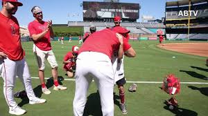 Cancer survivor meets Mike Trout via Make-A-Wish