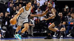 Bryn forbes went from unknown role player to milwaukee bucks playoff hero when he hit five 3s in the milwaukee bucks beat the miami heat in overtime in game 1. Bryn Forbes Quitte San Antonio Pour Milwaukee Nba Basket Usa