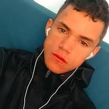 Esther Lyon's Instagram, Twitter & Facebook