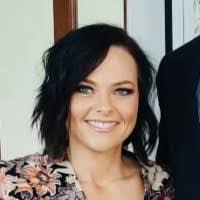 Larissa Barr's Instagram, Twitter & Facebook