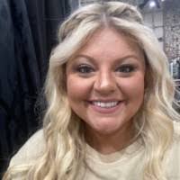 Leia Reed's Instagram, Twitter & Facebook