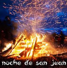 En algunos lugares se echan cosas al fuego con el objetivo de dejarlas atrás (por ejemplo, los estudiantes pueden quemar los apuntes de la universidad). Ya Estacion De Ferrocarril Auxiliar Para La Noche De San Juan Ignorancia Martes Cinematica