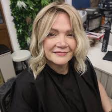 THE RETURN OF GORGEOUS LAURA!!!🩷👏 Post 2/2 Our private WIG PARTY has SO  MANY pics we needed 2 post to share them all... So many to choose from