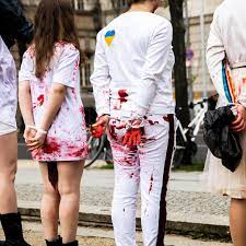 Vergewaltigung als Waffe: Die Opfer sind Mädchen, Buben, Frauen | kurier.at