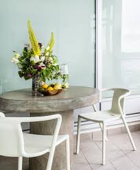 Try to balance all shades that are used in the room. 10 Feng Shui Tips To Harmonize Your Life And Fall Decorating