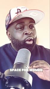 So....if a man rocks a hat everywhere he goes he's DL? #podcast #downlow  #hats #fitted #snapback #men #mentalhealth