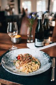 Stuttgart Food Guide Tipps Fur Cafes Und Restaurants Sommertage Stuttgart Essen Essen Stuttgart Restaurant Essen
