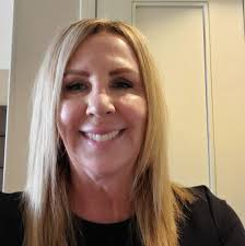 I don't believe there has ever been a Dunkin' Donuts in Idaho, let alone  Boise. Where DK Donuts is now was Winchells, not Dunkin'. I read that  Dunkin' isn't in the PNW