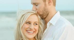 Kasey Rohrer and Blake Winkles' Wedding Website