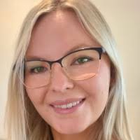 200+ "Amy La" profiles