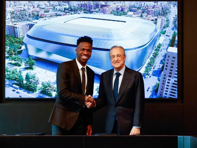 El Real Madrid y Vinicius rechazan el mayor traspaso de la historia del  fútbol