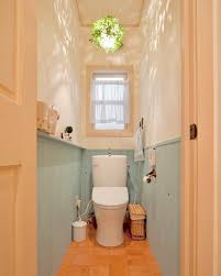 フレンチスタイル住宅を建てる 神戸の工務店 注文住宅 on instagram 腰壁のブルーと ホワイトの壁のコントラスト 腰壁から 少し出てるこの板がポイント 少しの違いが 機能面でも日々の生活に大きく変わってくる カントリー トイレ 家