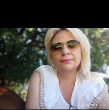 Tienes mascota? ¿Cómo se llama? ¿Es un perro, un gato, un pajarito...?  Cuéntanoslo todo e infórmate de lo que más te interesa en nuestra última  revista :DDD