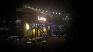 Tempat nya sangat lah vintage dan kafe ni memang tenpat untuk orang ambil gambar sebab banyak. Seladang Perak Kedai Makan Paling Hipster Di Seri Manjung ÙÙŠØ³Ø¨ÙˆÙƒ